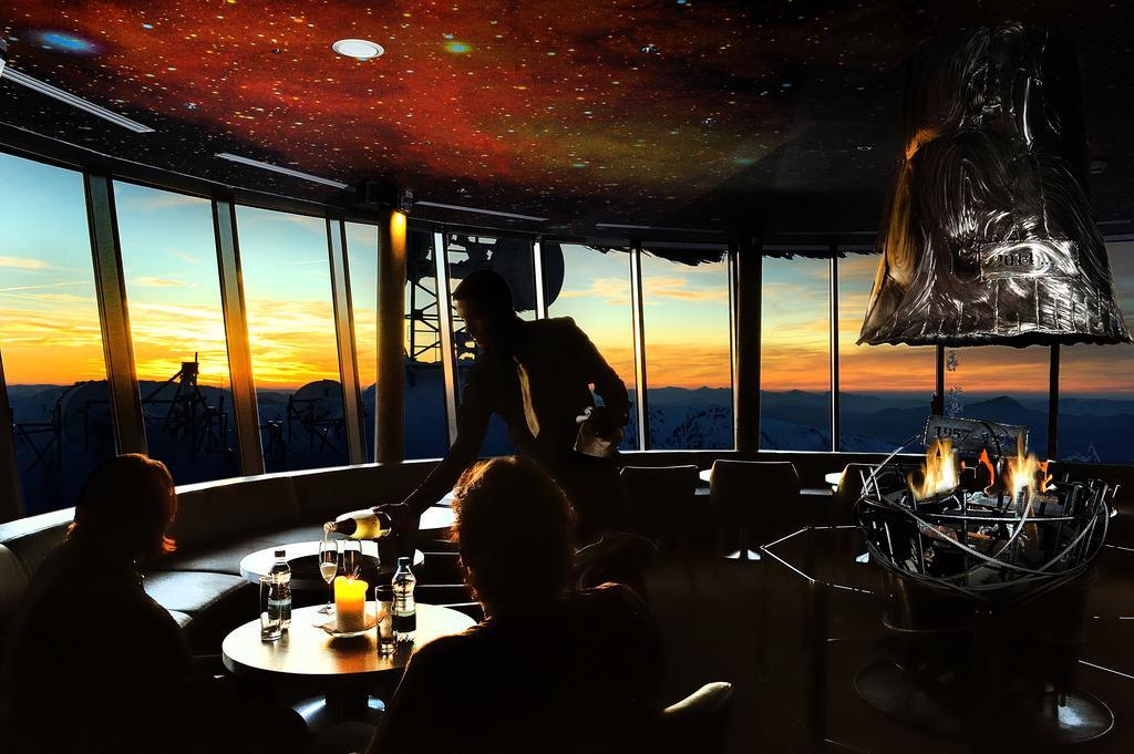 Noc Na Chopku, Rotunda Hotel Demänovská Dolina Exterior foto